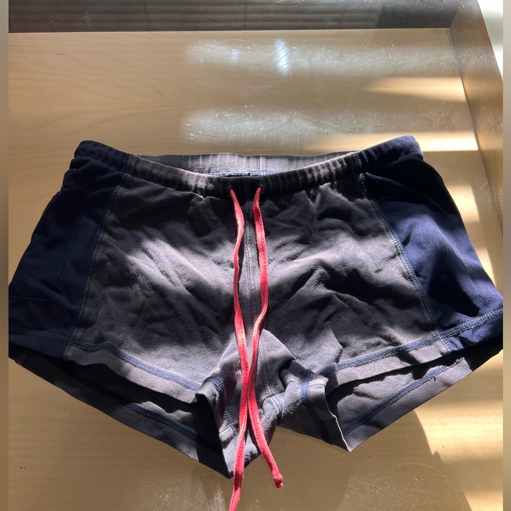 Women’s stretch booty shorts